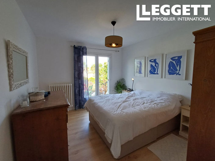 Image No.9-5 Bed House for sale