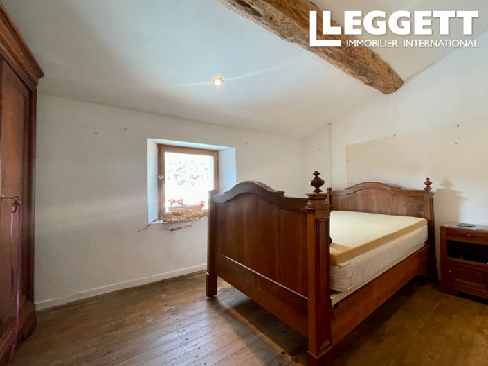 Image No.9-3 Bed House for sale