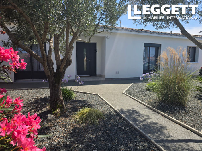 Image No.1-4 Bed House for sale