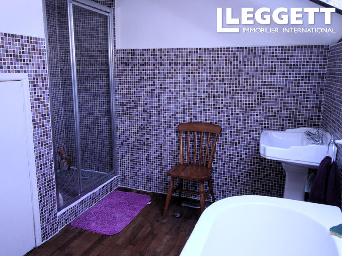 Image No.9-4 Bed House for sale