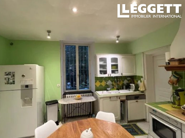 Image No.3-8 Bed House for sale