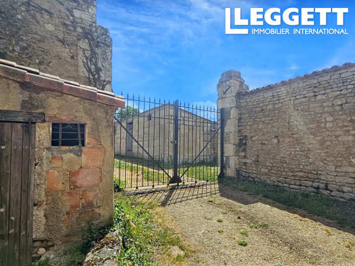 Image No.10-8 Bed House for sale