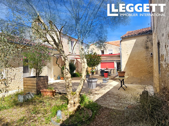 Image No.2-8 Bed House for sale