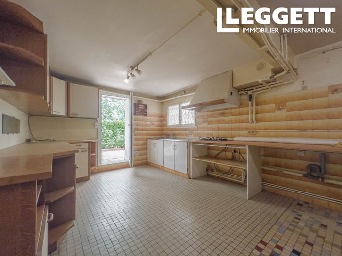 Image No.9-3 Bed House for sale