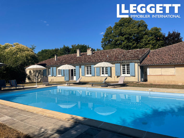 Image No.1-4 Bed House for sale