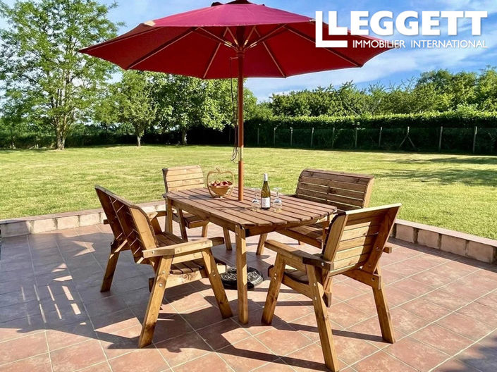 Image No.10-4 Bed House for sale