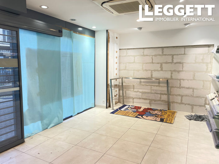 Image No.4-3 Bed Commercial for sale