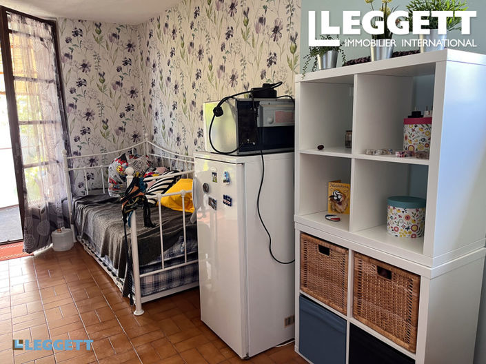 Image No.5-1 Bed House for sale