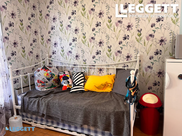 Image No.6-1 Bed House for sale