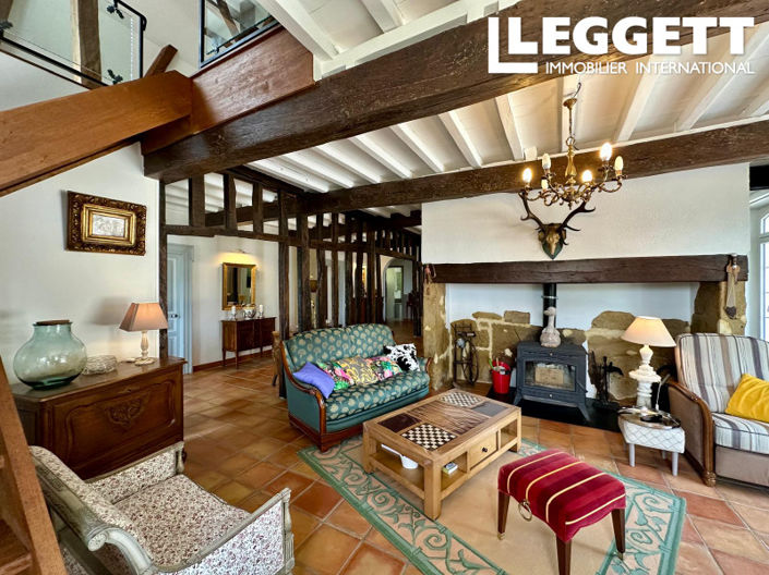 Image No.6-3 Bed House for sale