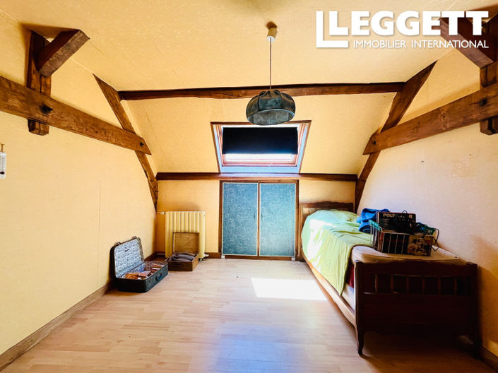 Image No.8-3 Bed House for sale