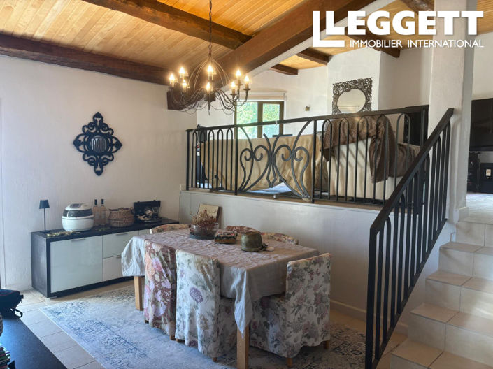 Image No.2-4 Bed House for sale