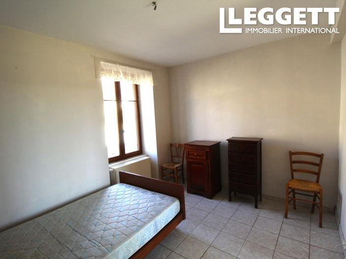 Image No.9-2 Bed House for sale