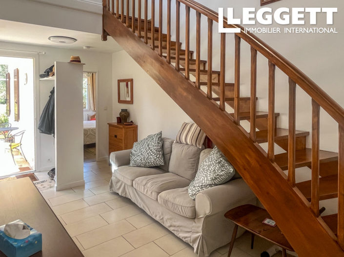 Image No.6-4 Bed House for sale