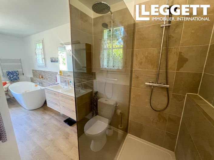 Image No.8-4 Bed House for sale