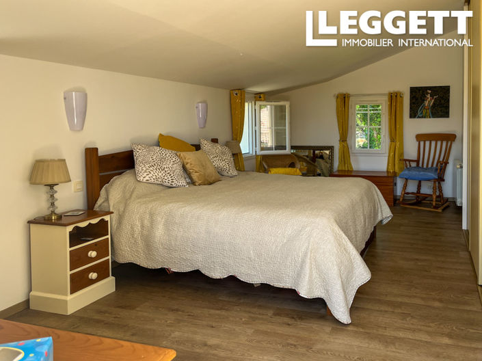 Image No.9-4 Bed House for sale