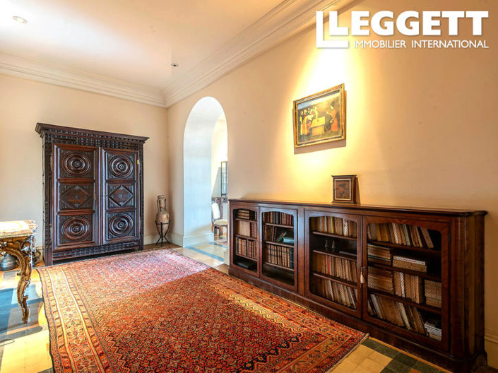 Image No.8-2 Bed Apartment for sale