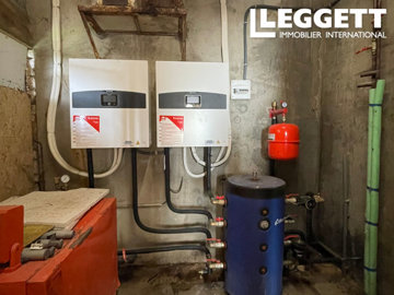 ahr0chm6ly9jzg4uagvzdglhlmltbw8vaw1hz2uvvevom