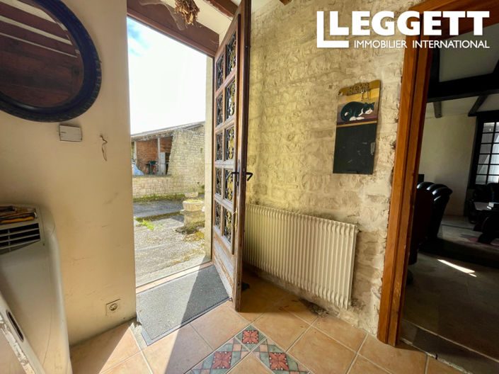 Image No.2-4 Bed House for sale