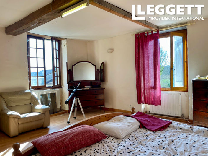 Image No.7-4 Bed House for sale