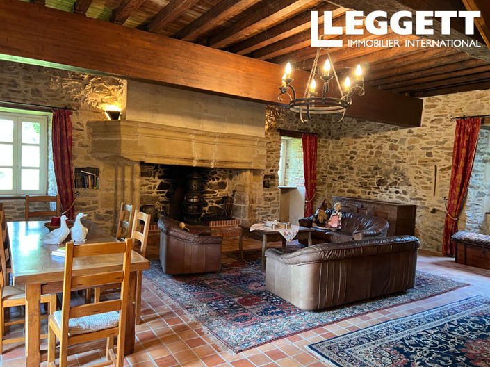 Image No.9-4 Bed Chateaux for sale