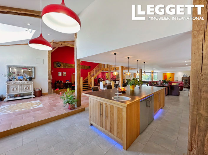 Image No.4-7 Bed House for sale