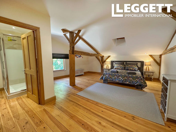 Image No.6-7 Bed House for sale