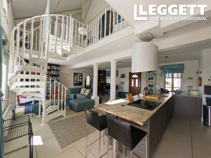 Image No.3-3 Bed House for sale