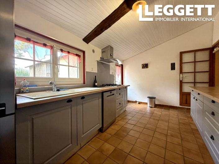 Image No.8-3 Bed House for sale