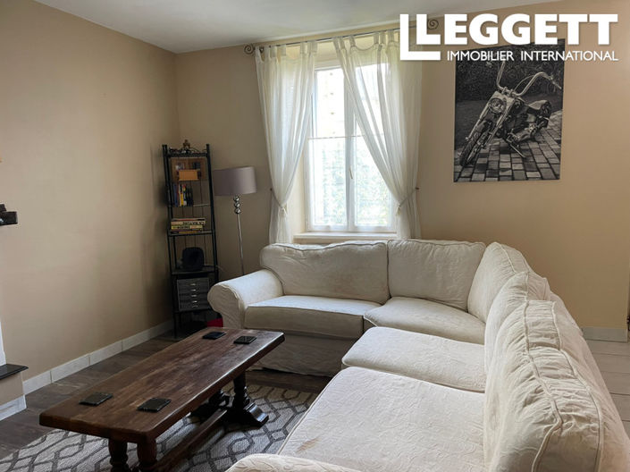 Image No.2-4 Bed House for sale