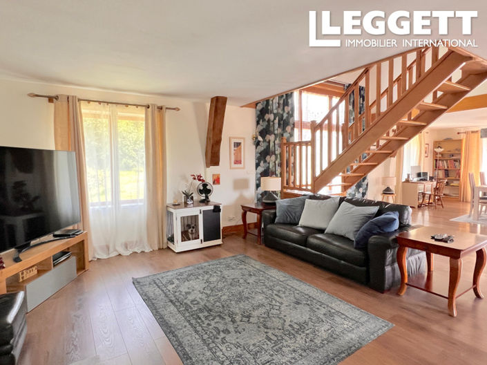 Image No.8-3 Bed House for sale