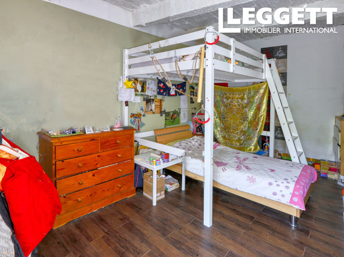 Image No.6-1 Bed House for sale