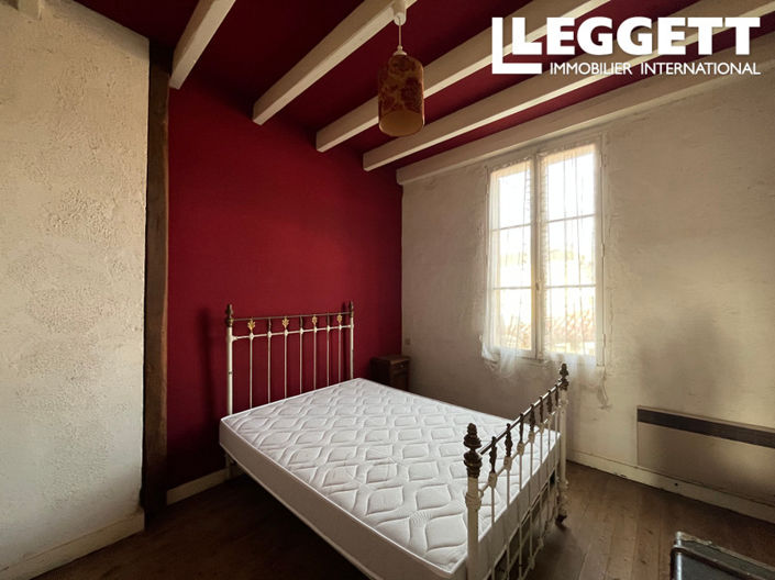 Image No.7-5 Bed House for sale