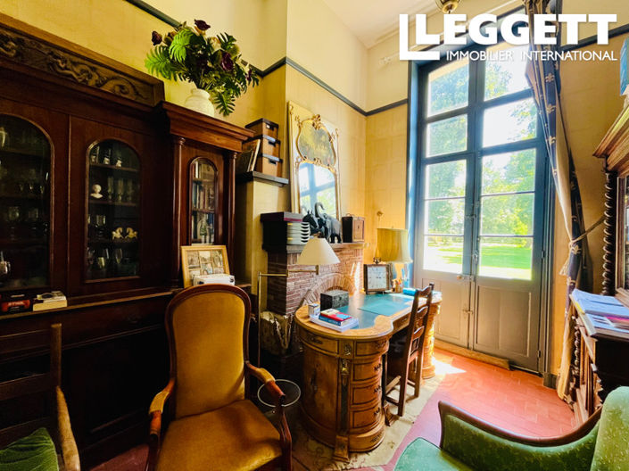 Image No.8-Châteaux de 6 chambres à vendre à Lisieux