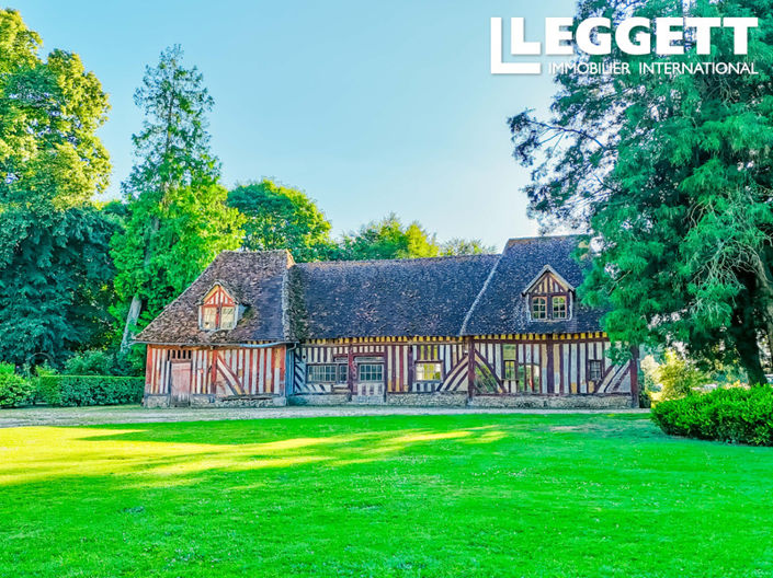 Image No.4-6 Bed Chateaux for sale