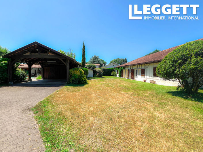 Image No.8-5 Bed House for sale