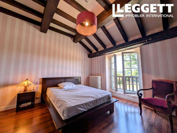 ahr0chm6ly9jzg4uagvzdglhlmltbw8vaw1hz2uvvevom