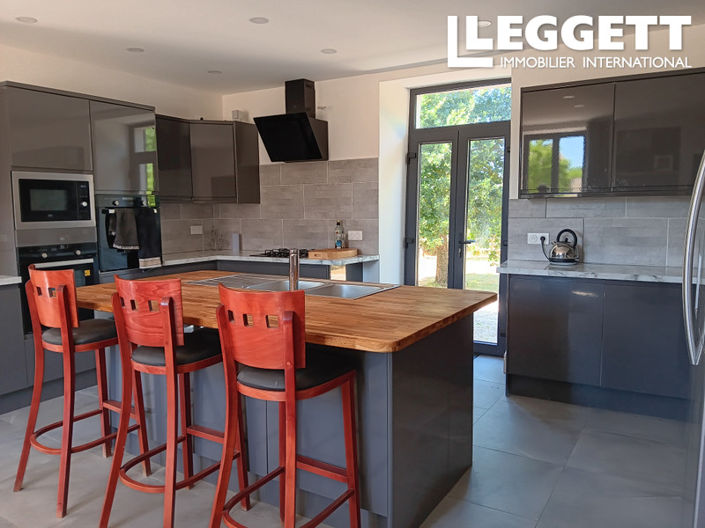 Image No.2-3 Bed House for sale