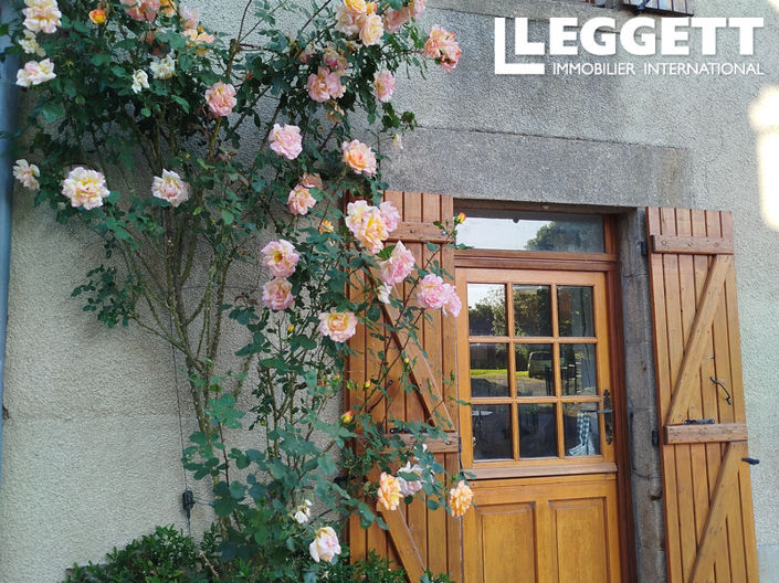 Image No.9-5 Bed House for sale