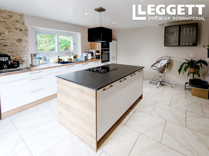 Image No.3-3 Bed House for sale