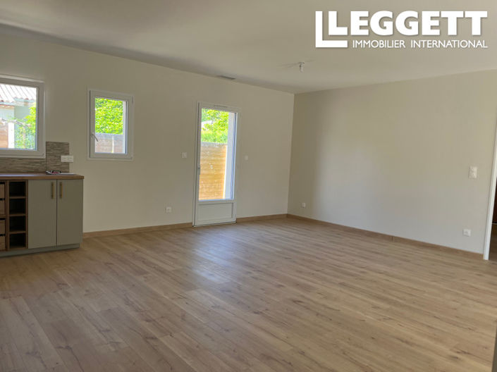 Image No.5-2 Bed House for sale