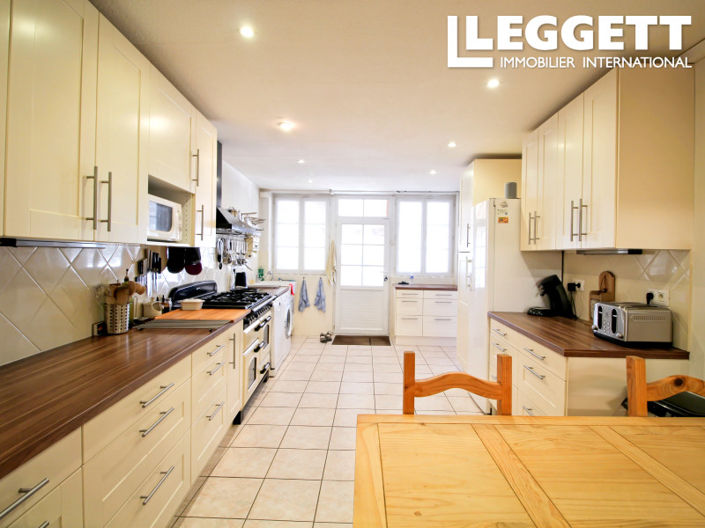 Image No.4-7 Bed House for sale