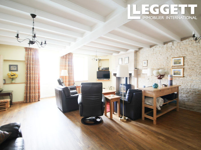 Image No.7-7 Bed House for sale