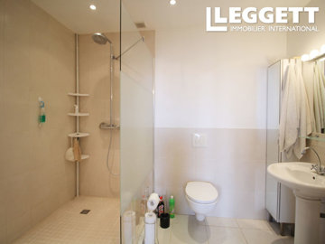 ahr0chm6ly9jzg4uagvzdglhlmltbw8vaw1hz2uvvevom