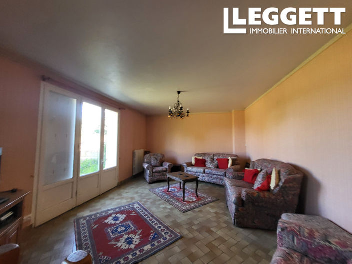 Image No.2-6 Bed House for sale