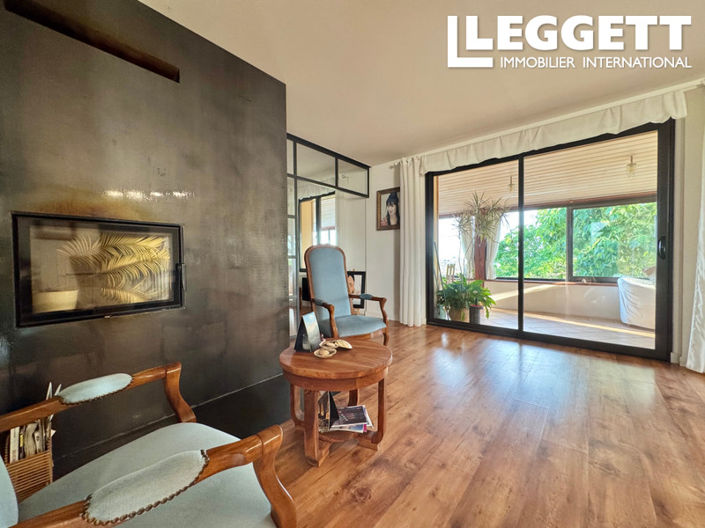 Image No.9-3 Bed House for sale