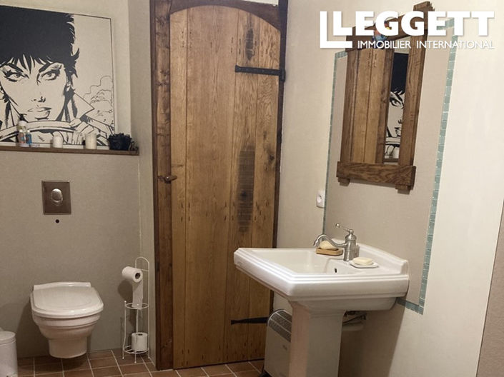 Image No.10-2 Bed House for sale