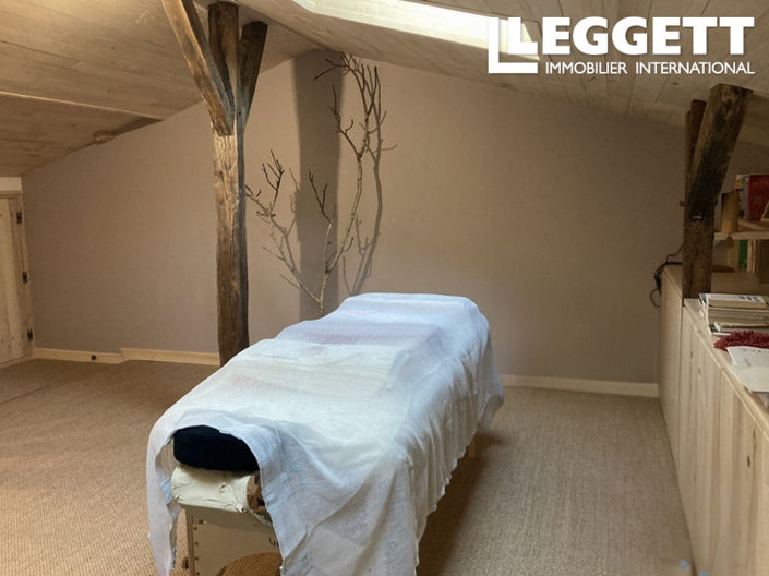 Image No.7-2 Bed House for sale