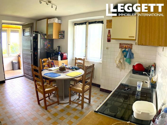 Image No.5-2 Bed House for sale