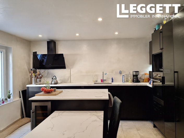 Image No.2-3 Bed House for sale